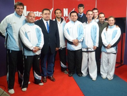Pasaron por el programa Nuestras Voces, realizaron una pequeña exhibición y hablaron de los logros deportivos