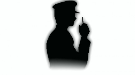 Se trata de un efectivo de la Federal, que quedó detenido; le disparó a un hombre de 40 años que cortaba el tránsito en Flores