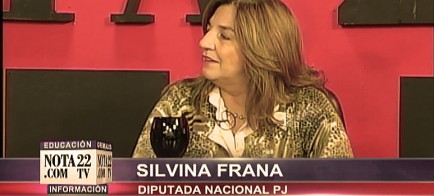 Silvina Frana, crtica con Macri