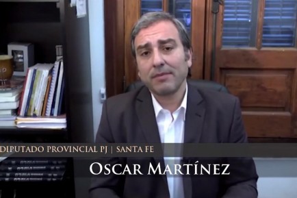 Oscar Martnez promueve el acceso a la 