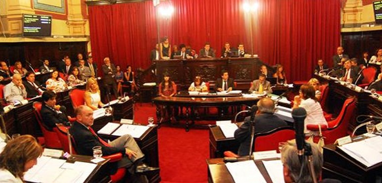 El kirchnerismo busca replicar a nivel bonaerense los cambios sancionados en el Congreso