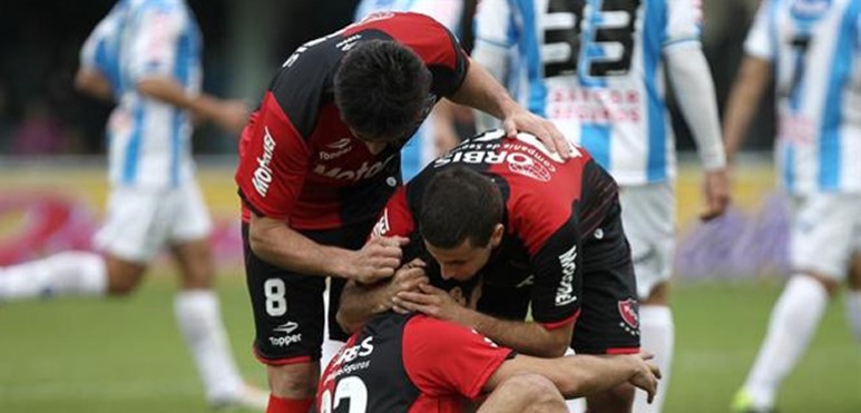 Con el 3 a 0 se aseguró el primer lugar del Torneo Final; Los goles fueron de Carniello, en contra, Figueroa y Urruti