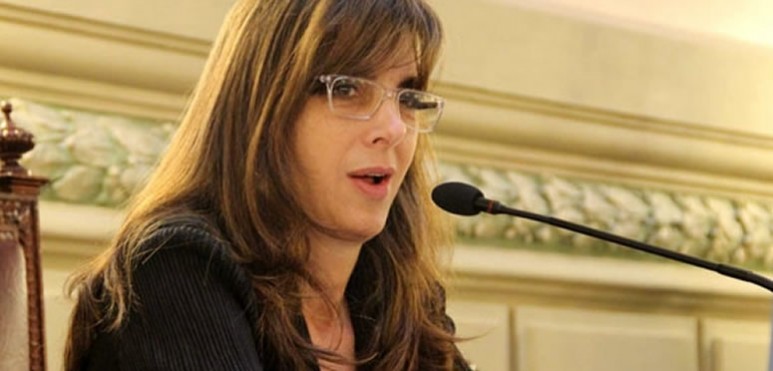 La ex diputada provincial desafió a los legisladores a