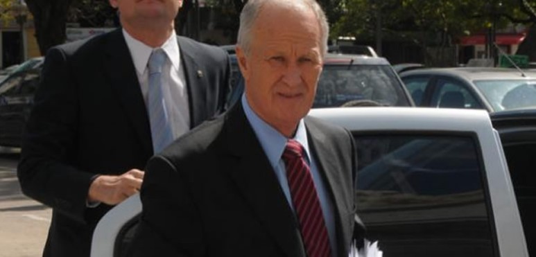 Tras su viaje a Río de Janeiro, en mayo último, el funcionario planifica la rápida puesta en marcha de la Policía de Investigaciones, con un cuerpo especializado, y Centros de Denuncia que estarán a cargo de psicólogos y trabajadores sociales.