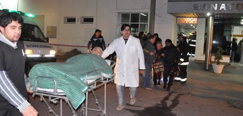 28 pacientes fueron derivados a otros centros por el incendio (Gentileza Cadena 3)