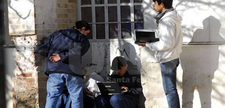 Tras el caso de San Justo crece la preocupación por el cuidado de las computadoras. En la ciudad, los negocios de reparación de PC dicen no tocar los equipos pero en internet se enseña a hacerlo.