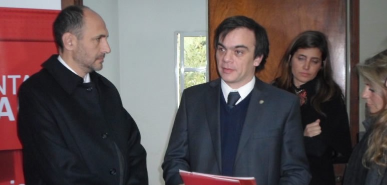 El ministro de Justicia y Derechos Humanos, Juan Lewis, inauguró este jueves la mediación prejudicial obligatoria en Esperanza, que se convierte así en la novena localidad de la provincia donde funciona el novedoso sistema.