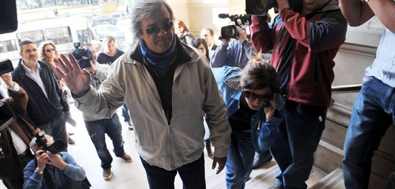 Sergio Opatowski habló con la prensa antes de declarar como testigo en la causa ante el juez Javier Ríos. En la puerta de Tribunales, el padrastro de Ángeles dijo que