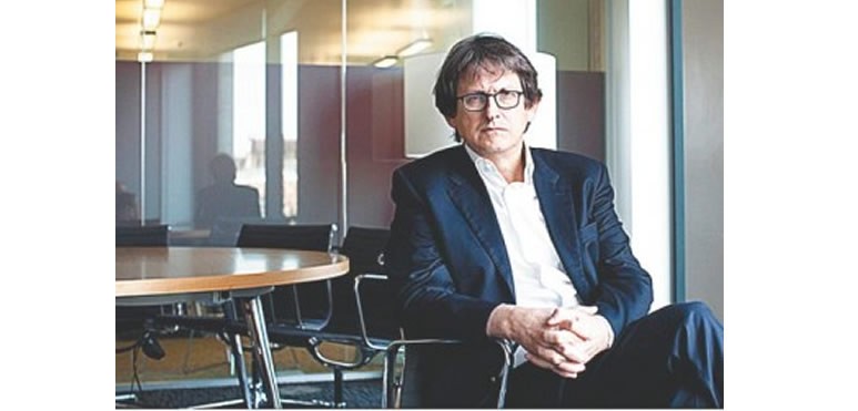 The Guardian denunció que agentes de inteligencia supervisaron la destrucción de discos rígidos con la información del ex agente de EE UU.