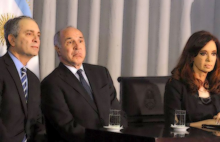 A la espera del fallo de la Ley de Medios, Alak y Lorenzetti negocian el congelado proyecto. Cambios resistidos y una Bicameral inactiva.