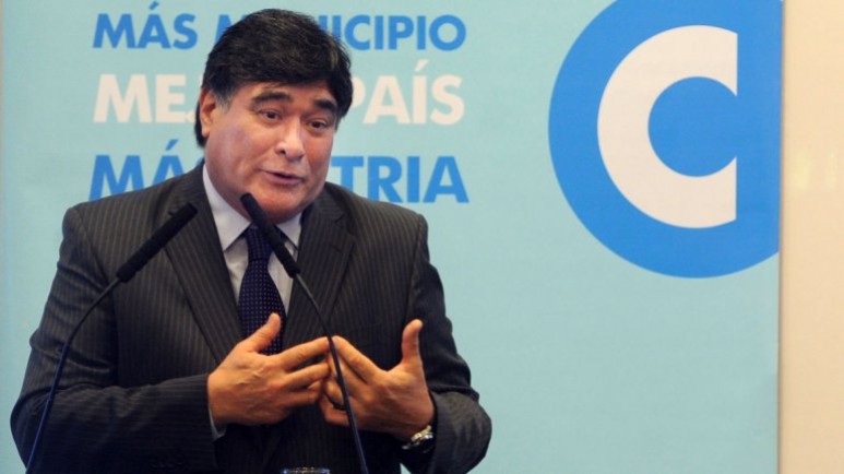 Varios diputados rechazaron las confesiones del magistrado, contra quien promoverán un jury. Reclaman la interpelación de los funcionarios en el Congreso y su salida. Hablan de