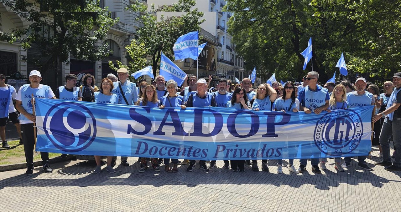 Las columnas de Sadop no suelen ser numerosas y no se recuerda alguna movilizacin masiva de iniciativa propia dirigida a reclamar a las patronales privadas