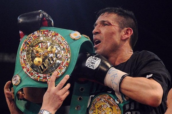 Opiniones encontradas en el mundo del boxeo tras el triunfo de