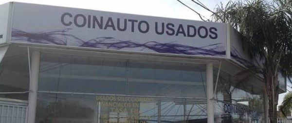 Sustrajeron tres veh�culos de la firma Coinauto de Santa Fe