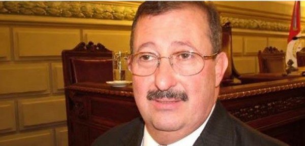 Cappiello confirm� cuatro casos de meningitis y pidi� 