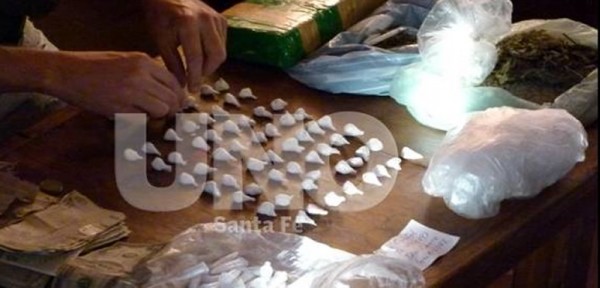 Alto Verde: armas, balas, drogas en veloz procedimiento policial