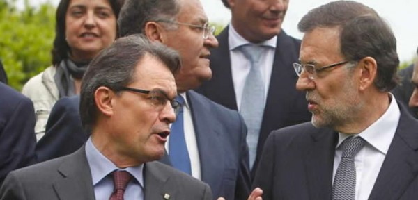 Rajoy llama en Barcelona a 