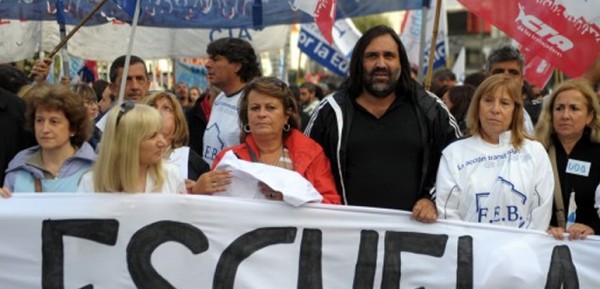 Docentes podran anunciar un paro de 96 horas