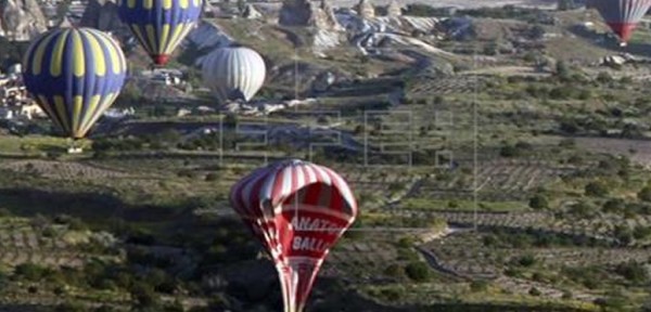 Tres brasile�as muertas al caer un globo en Turqu�a, con 22 heridos