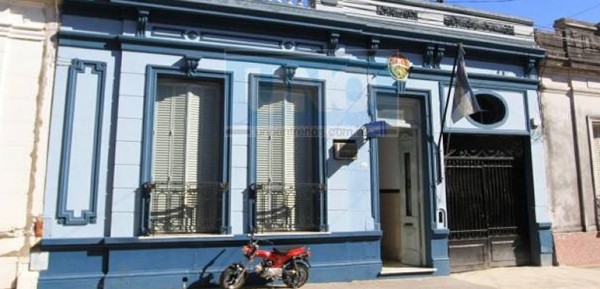 Agredieron a cuchillazos a un periodista de Paran�