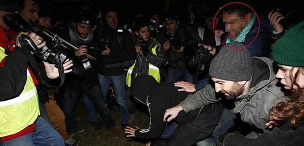 Libertad con cargos para los dos fot�grafos detenidos 