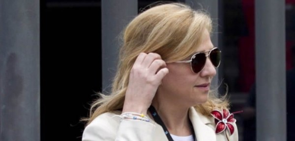 La infanta Cristina y su esposo se sentar�n en el banquillo de los acusados el 11 de enero de 2016