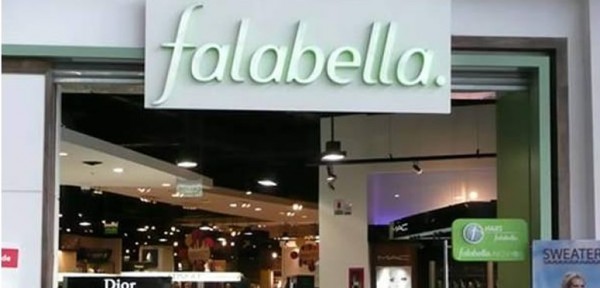 Piden la indagatoria del dueño de Falabella por presunta trata de personas