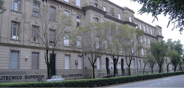 Alumnos del Politcnico exigen 