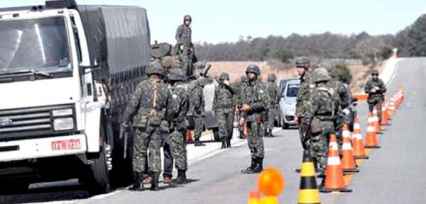 Operativo hist�rico: Brasil blinda sus fronteras con 35.000 militares