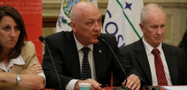 Para Bonfatti, a Gan�n le cabe el juicio pol�tico