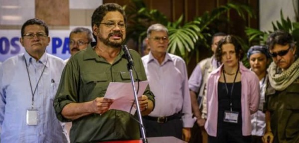 Santos descarta la propuesta de las FARC de aplazar el calendario electoral