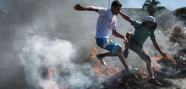 Las protestas por el precio del transporte llegan a Brasilia y rozan el f�tbol