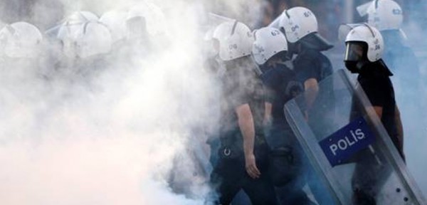 Desalojos de parque Gezi y plaza Taksim no devuelven calma a Turqu�a