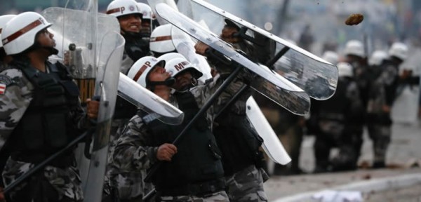 Un mill�n de indignados brasile�os se lanzan a las calles