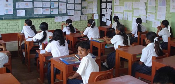 Prohibición del lenguaje inclusivo en las escuelas de CABA: se abrió una causa y la Justicia convocó a personas que quieran opinar
