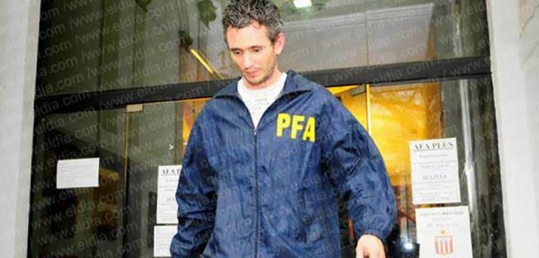 Allanan la sede de Estudiantes por presuntas triangulaciones