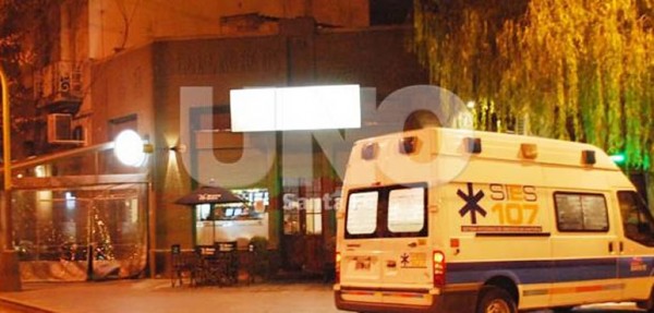 Asaltaron violentamente anoche el bar 1980 Rest� en barrio Candioti