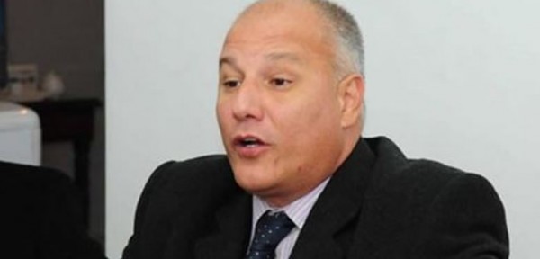 El Diputado Di Bert indignado por la pelea por la sucesi�n de la banca de la fallecida De C�saris