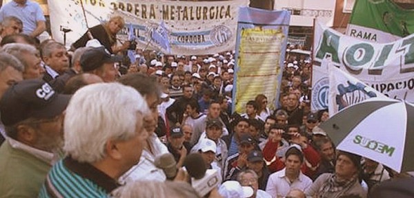 Gremios marcharon por Ganancias (silencio por el recorte de De la Sota a jubilados)