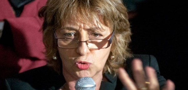 Gils Carb� aval� el fallo que fren� el aumento del gas