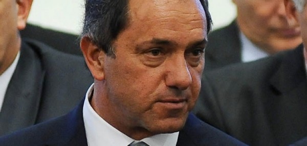 Scioli a Francos: �Felicitaciones, querido, por la gran responsabilidad que te ha confiado el Presidente Milei�