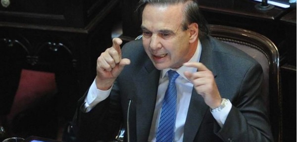 Pichetto no consigue consensos en el bloque