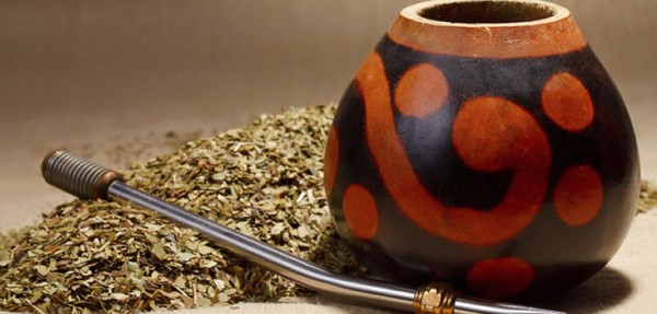 Fijan un nuevo precio para la yerba mate