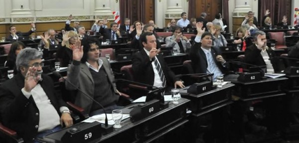 Disgustado con Luis Juez, finalmente renunci� el legislador Las Heras