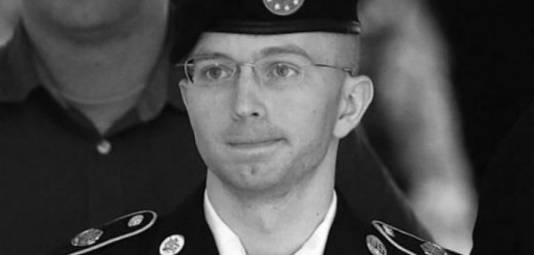 Condenaron a 35 a�os de c�rcel al soldado norteamericano que filtr� documentos a WikiLeaks
