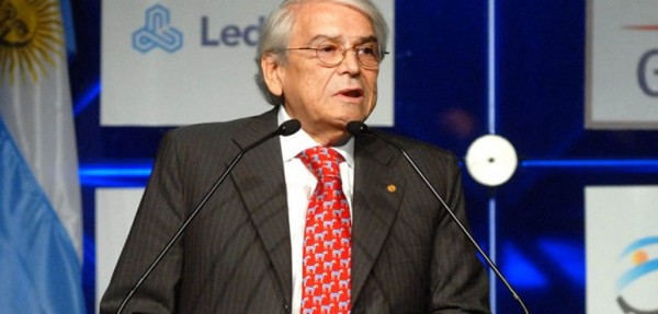 Preocupados por la baja de aranceles a las importaciones, empresarios de la UIA se reunieron y pidieron eliminar impuestos