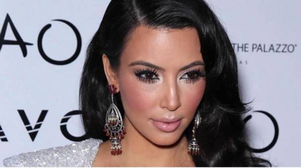 Kim Kardashian pidi a su chef recetas para cocinar su placenta