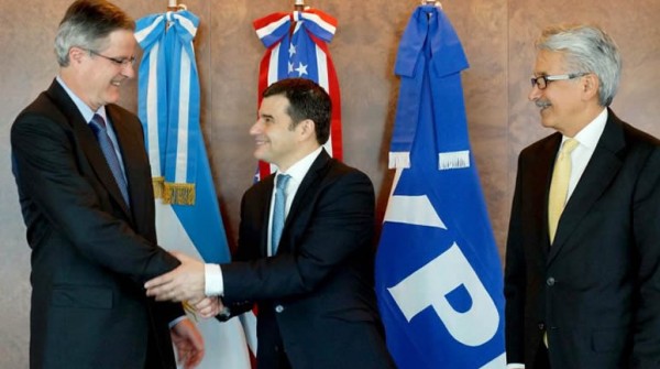 Las tres cláusulas secretas del acuerdo YPF-Chevron