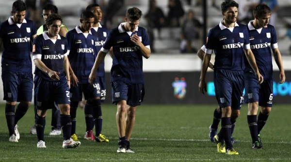 Racing, a la deriva: otro 'golpazo' en Floresta y continúa último