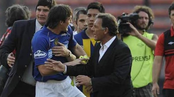 El preparador f�sico de Col�n neg� que Caranta lo haya golpeado tras la derrota de Central